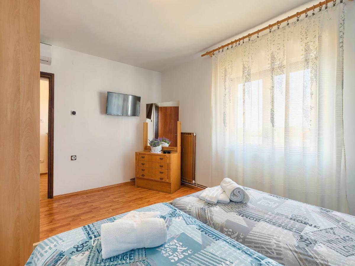 Apartment Chiara By Interhome Novigrad Istria Exterior foto