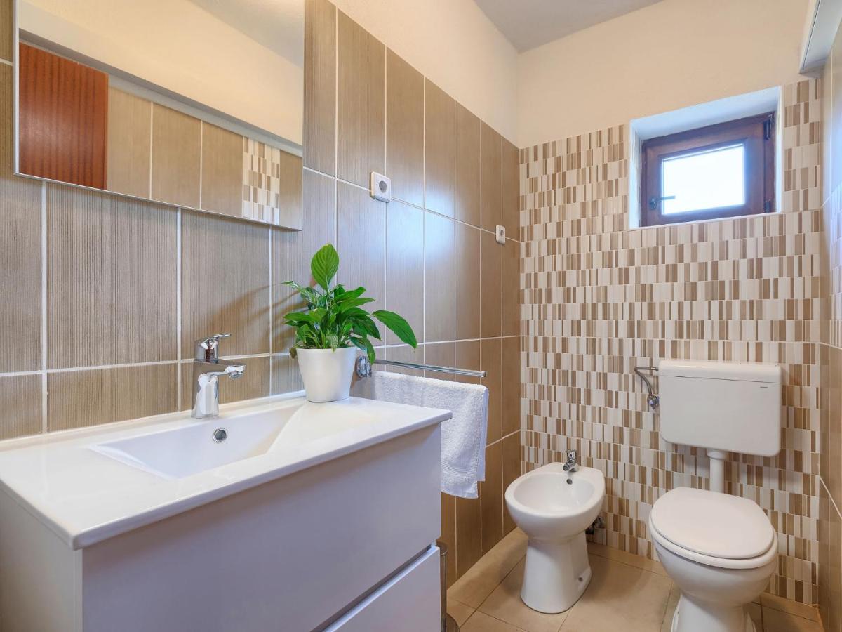 Apartment Chiara By Interhome Novigrad Istria Exterior foto